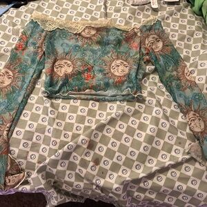 SHEIN off the shoulder shirt size small